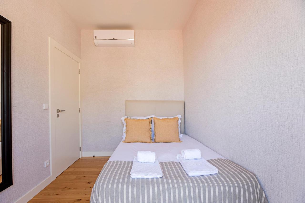 Wonderful Flat Near River W/ Ac By Lovelystay Porto Bagian luar foto