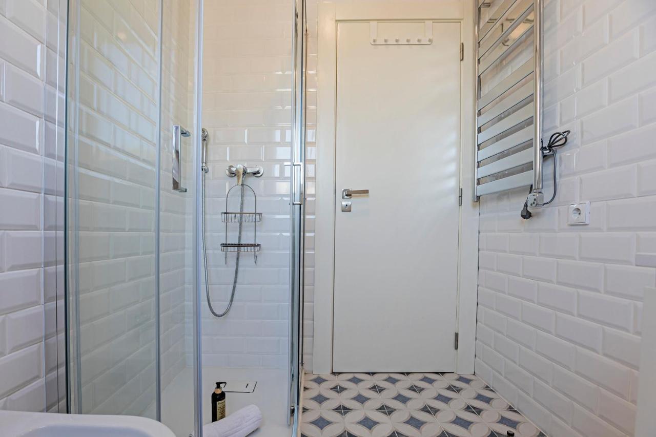 Wonderful Flat Near River W/ Ac By Lovelystay Porto Bagian luar foto