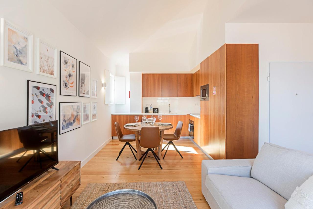 Wonderful Flat Near River W/ Ac By Lovelystay Porto Bagian luar foto